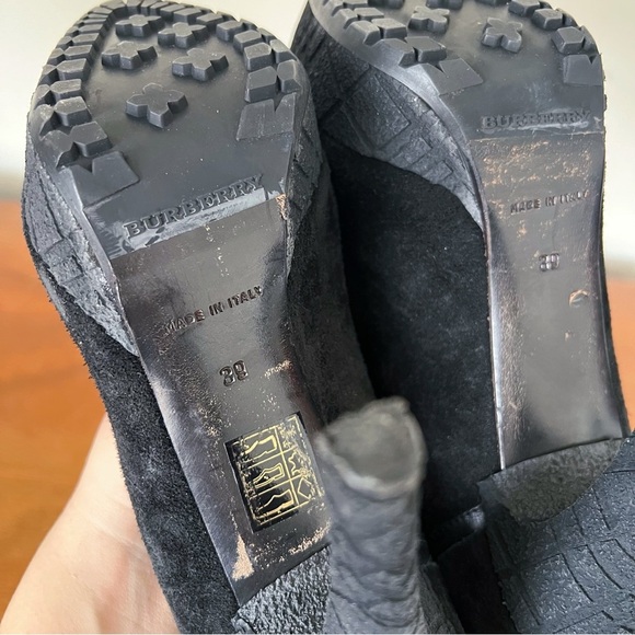 Burberry • black suede platform heels stiletto pumps point almond toe - Picture 10 of 11